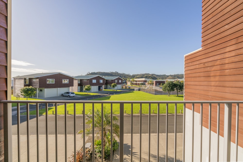 ocean serenity apartments whitianga