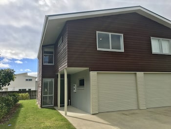 ocean serenity apartments whitianga