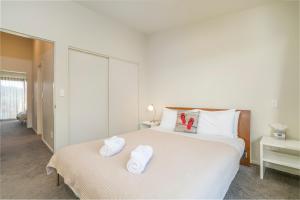 ocean serenity apartments whitianga