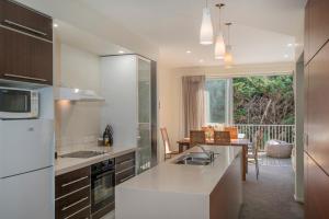 ocean serenity apartments whitianga