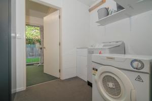 ocean serenity apartments whitianga