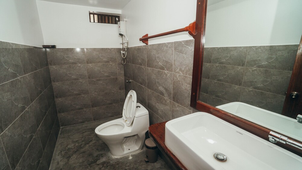 point 303 surf resort