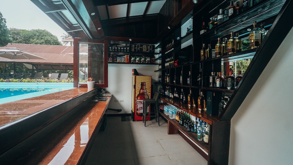 point 303 surf resort