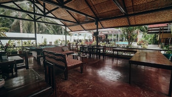 point 303 surf resort