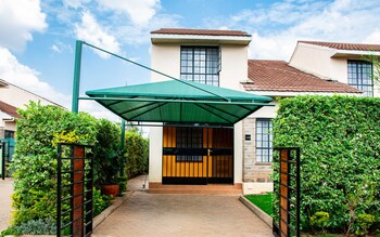 karolinas homestay near jkia