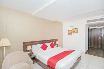 West Fort Hotel,Gandhi Nagar>>Bengaluru,3 star