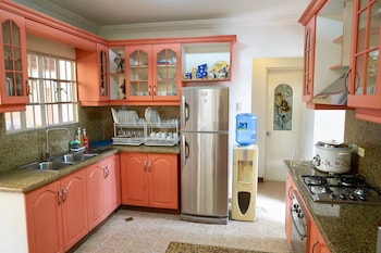 charming tagaytay vacation home