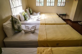 charming tagaytay vacation home