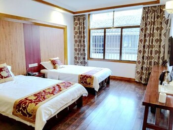 qijiayi theme hostel no 2 shop