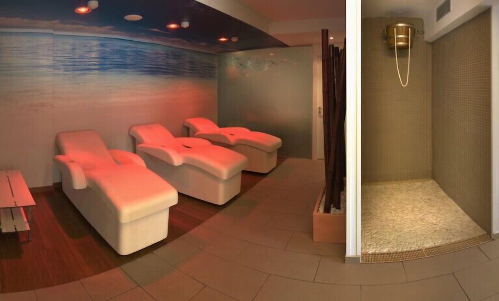 oasis park junior suites