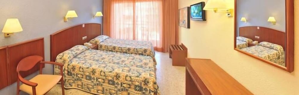oasis park junior suites