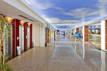 Oasis Park Junior Suites,Lloret De Mar>>Girona,4 star