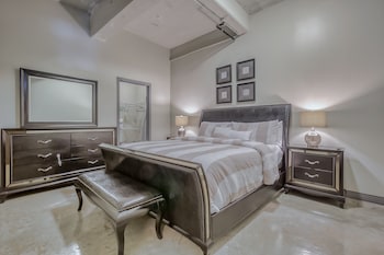 luxury downtown dallas stay by amyfinehouse