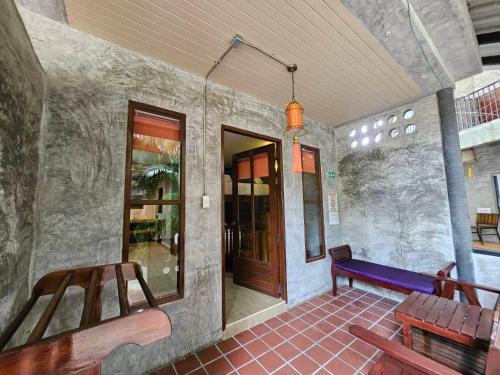 phatchara boutique hotel hostel