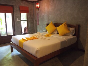 phatchara boutique hotel hostel