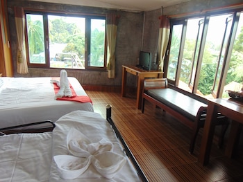 phatchara boutique hotel hostel