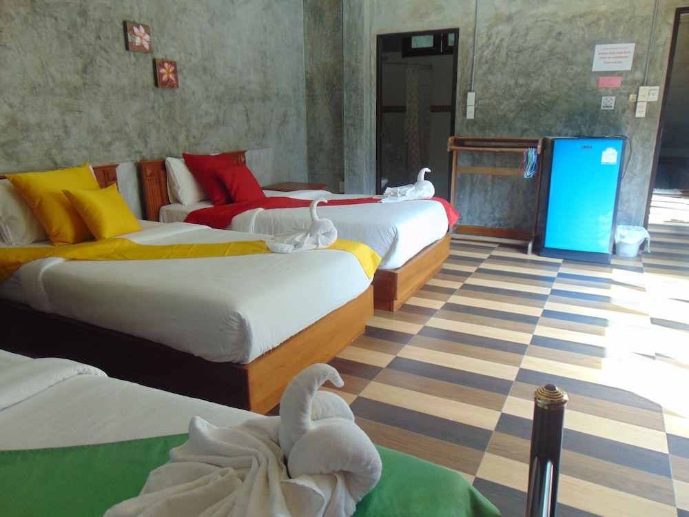 phatchara boutique hotel hostel