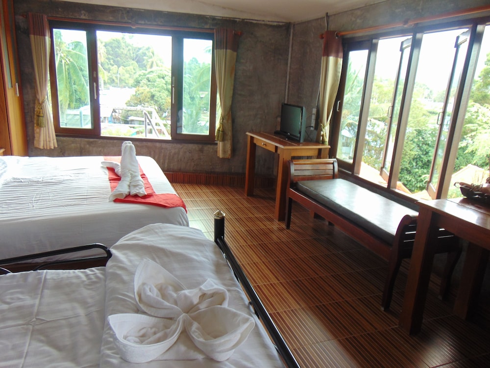 phatchara boutique hotel hostel