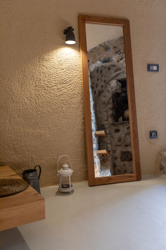 nalas suites