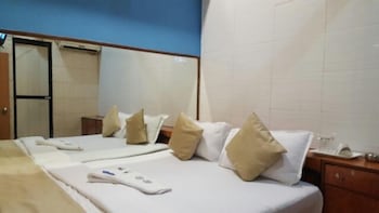 New Shahana - Hostel,Mumbai Suburban>>Mumbai,1 star