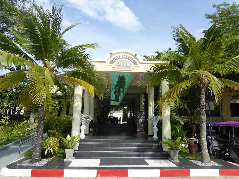 oasis garden and pool villa at vip resort