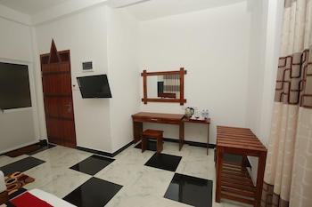 yala hotel river front