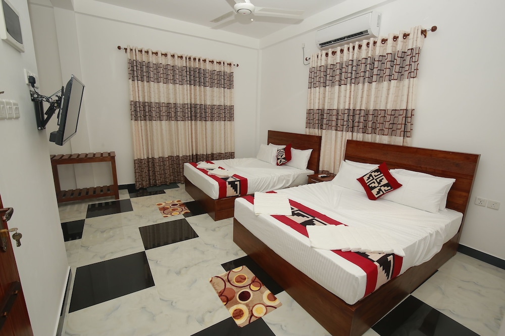 yala hotel river front