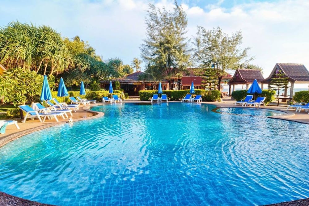 blue andaman lanta resort