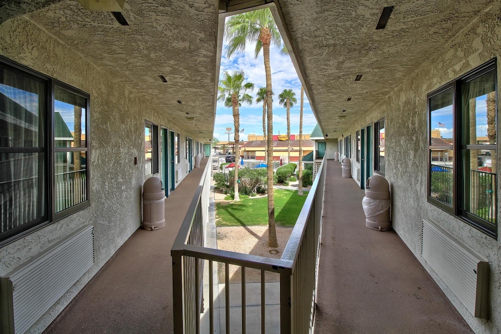 motel 6 yuma az east