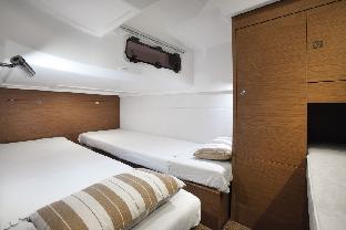 vietyacht marina club halong bay cruise