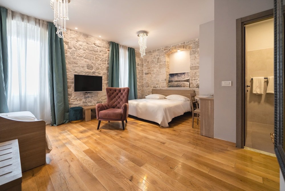 tifani luxury rooms 2