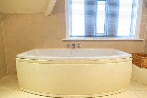 the apartment no 2 the old red king pub