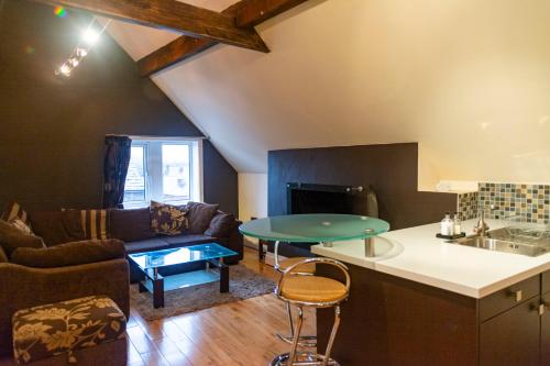 the apartment no 2 the old red king pub