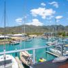 absolute waterfront magnetic island