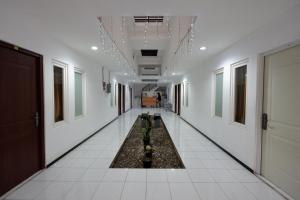 reddoorz near plaza simpang lima