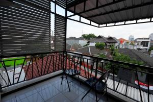 reddoorz near plaza simpang lima