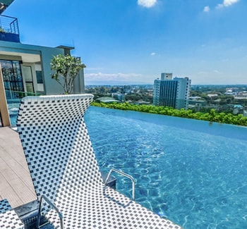 Hic At Night Bazaar 607,Chiang Mai Province>>Chiang Mai,3.5 star