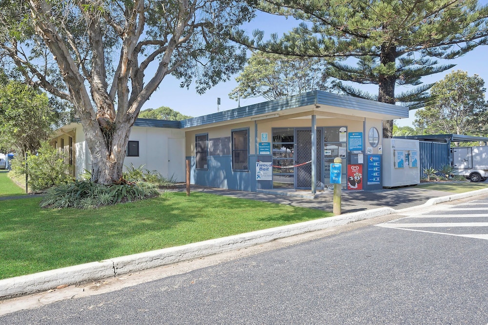 reflections holiday parks mylestom