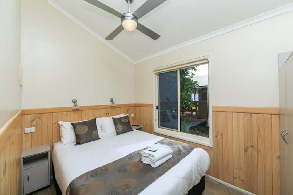 reflections holiday parks mylestom