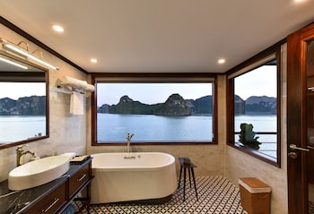 heritage cruises cat ba archipelago