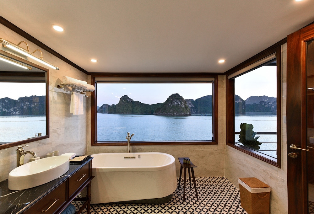 heritage cruises cat ba archipelago