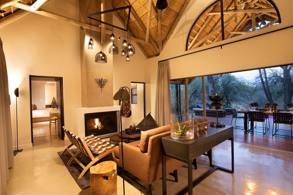 serondella game lodge
