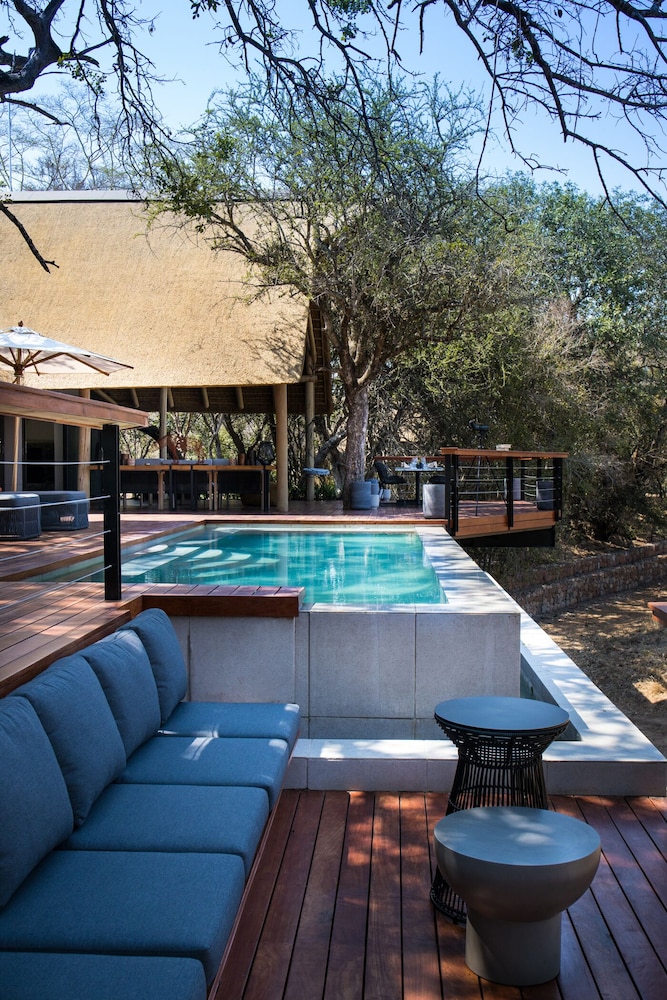 serondella game lodge