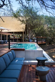 serondella game lodge