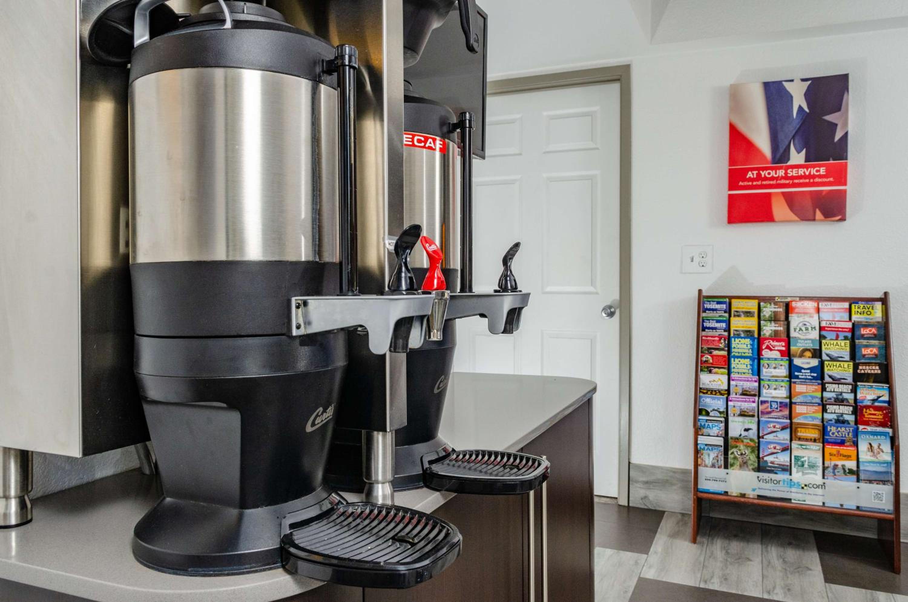 studio 6 fresno ca extended stay