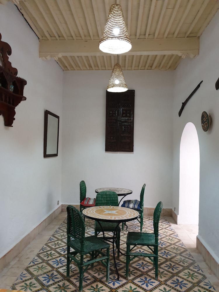 riad sidi magdoul