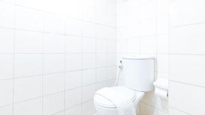 reddoorz premium near greenbelt makati