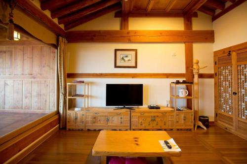 hanok hotel odongjae