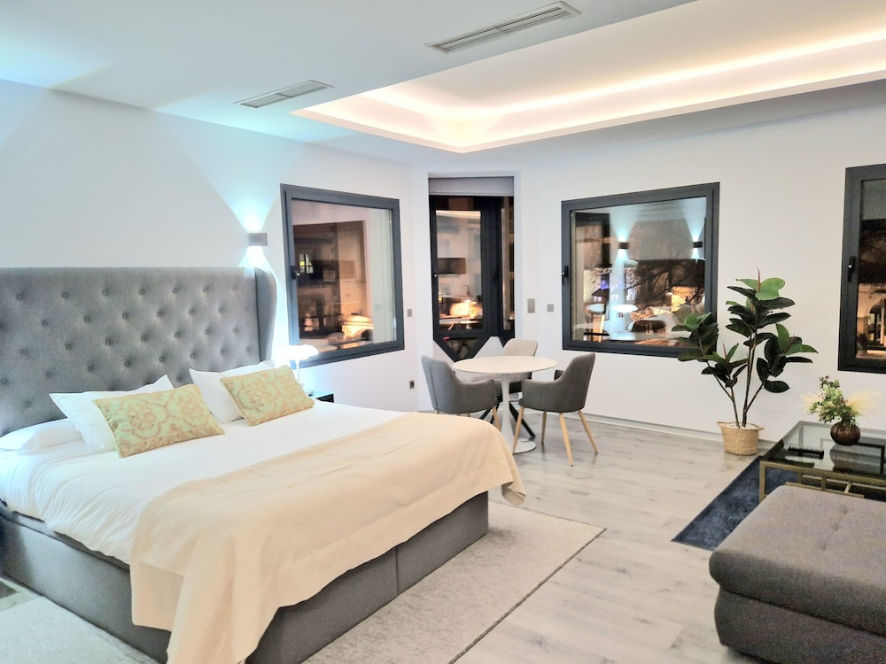 plasencia plaza mayor luxury