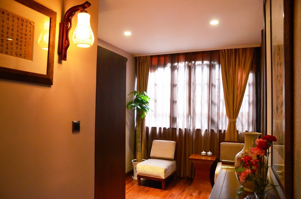 demen renli hotel